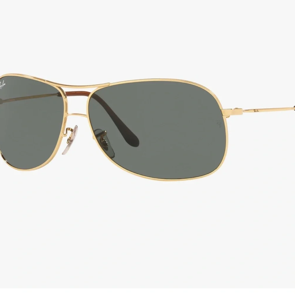 Ray-Ban Gold Metal Aviator Sunglasses with Dark Green Lenses